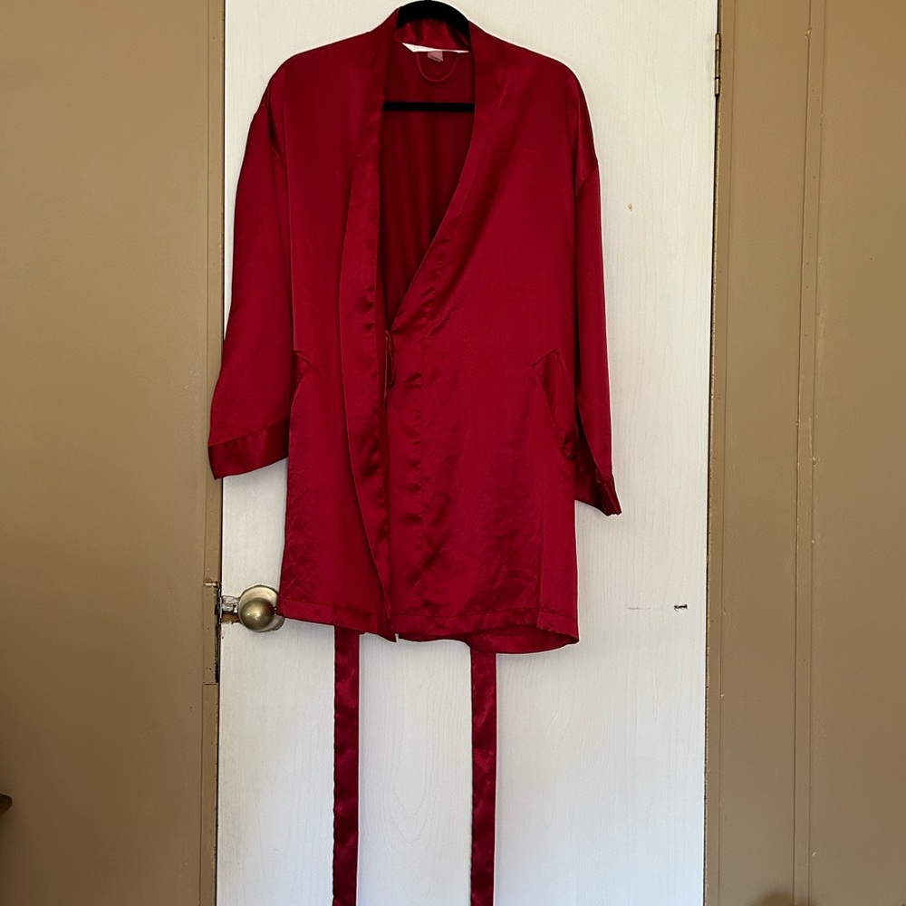 Victoria's Secret Robe - Picture 5 of 10